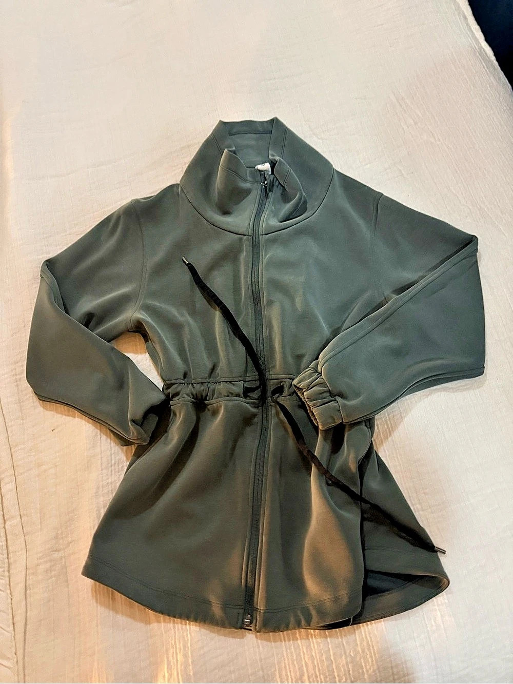lululemon Softstreme Cinch-Waist Full-Zip Jacket Green Size 4